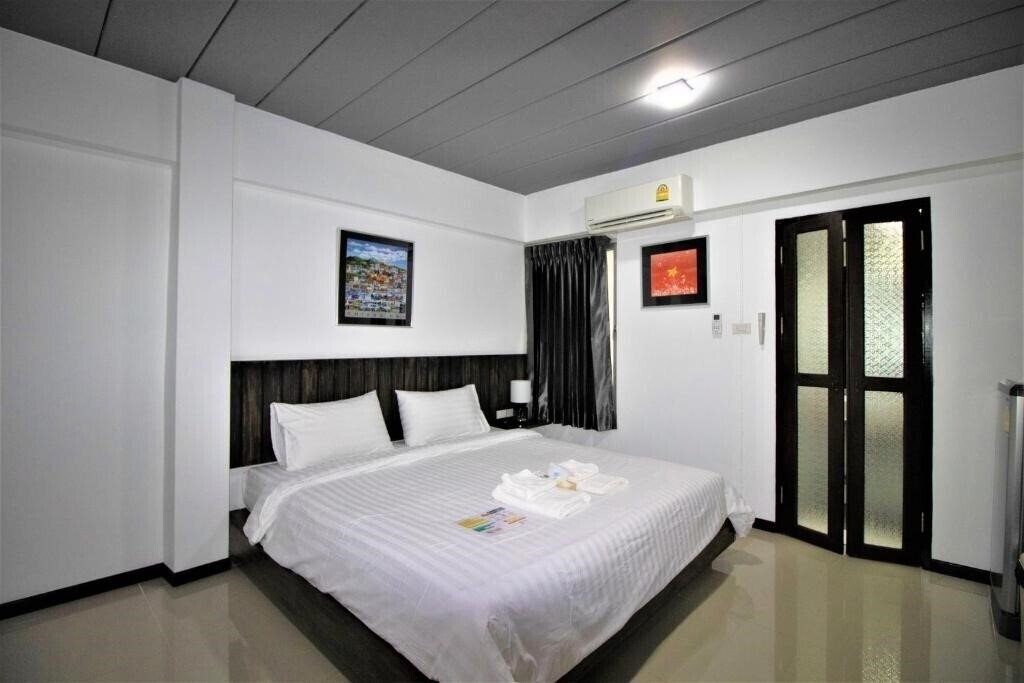 Отель The 168 Gallery Residence And Hotel 2*