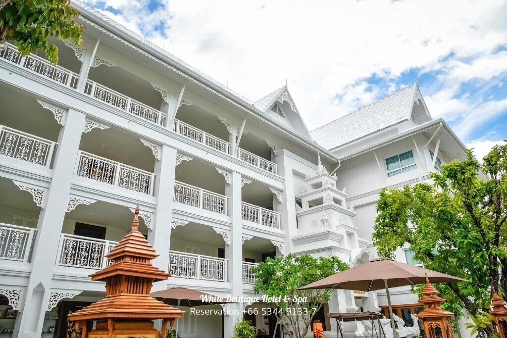 Отель White Boutique Hotel And Spa 3*