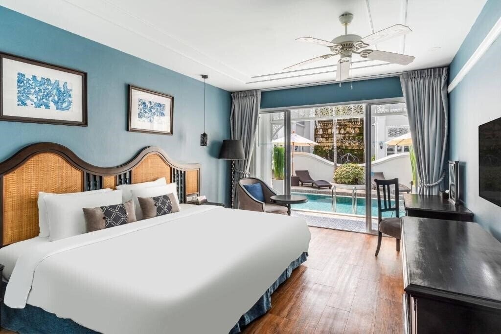 Фото Away Chiang Mai Thapae Resort 4*