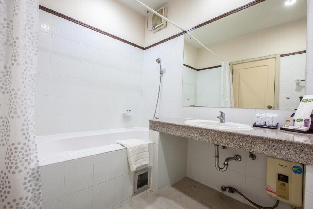 Фотография Baiyoke Ciao Hotel 3*