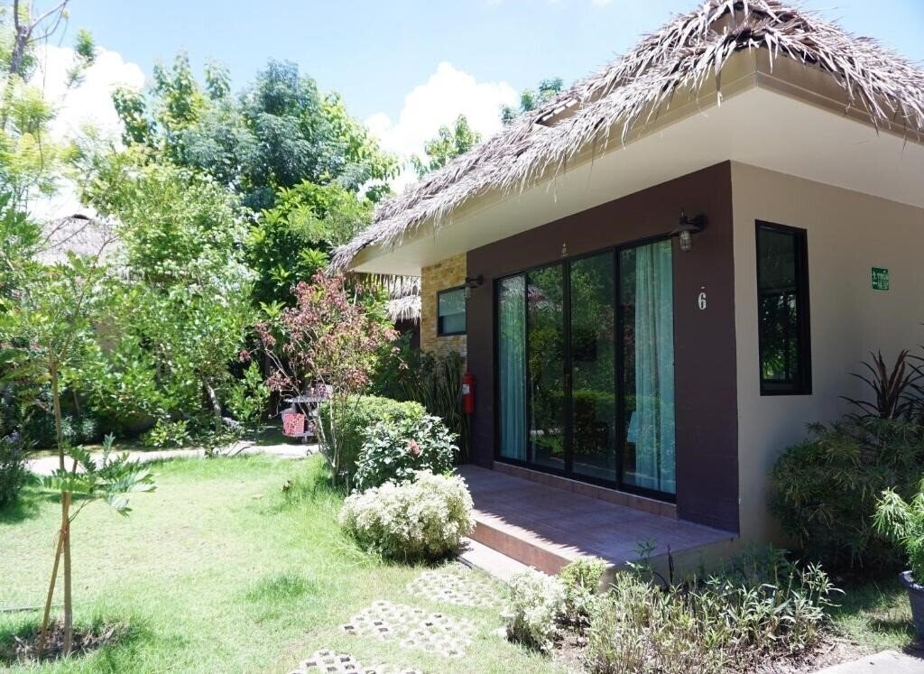 Отель Papa'S Home 3*