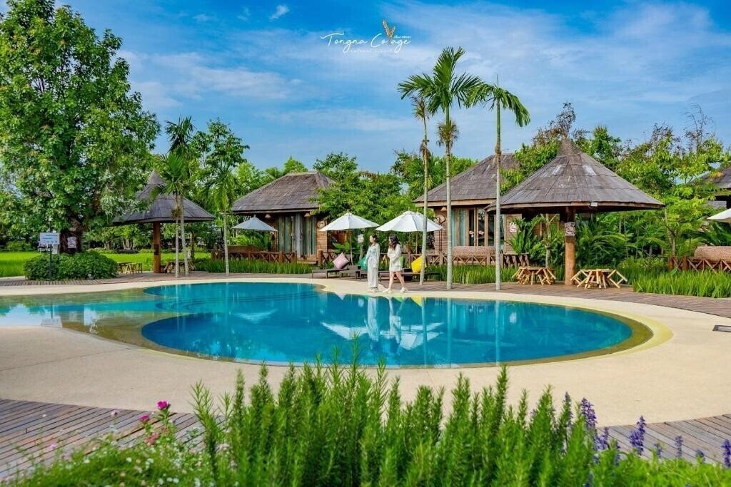 Фото Tongna Cottage Natural Resort 3*