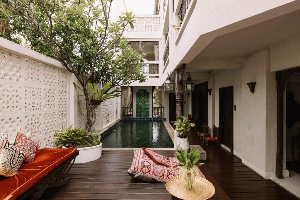 Отель At Niman Conceptual Home 4*