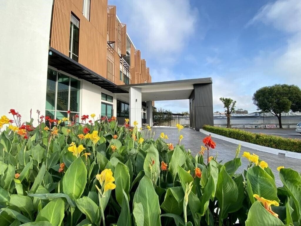 Отель Mantrini Boutique 4*