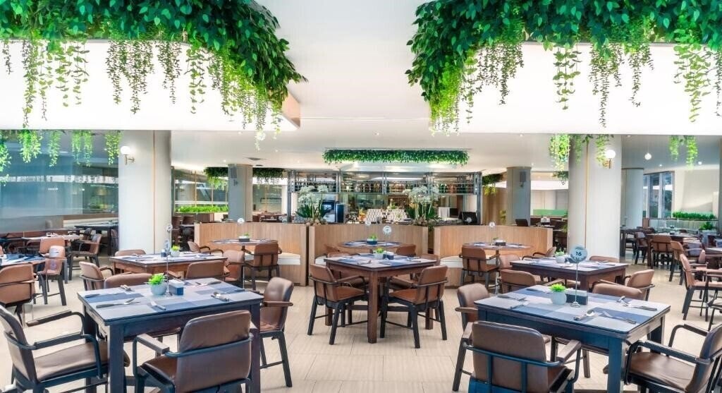 Изображение Blue Cabin Hotel 4*