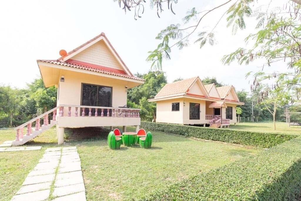 Отель Oyo 75359 Thaiburi Thara Resort 2*