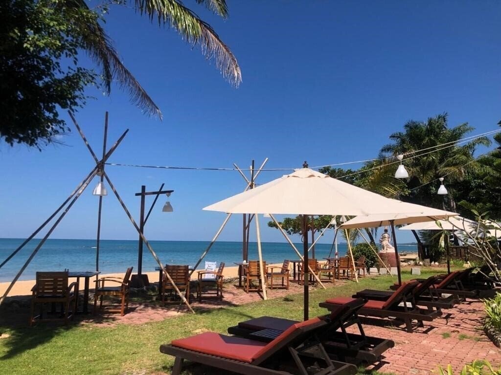 Отель Khao Lak Palm Beach Resort 4*