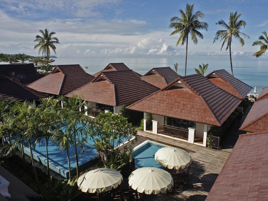 Отель Fanari Khao Lak Resort 3*