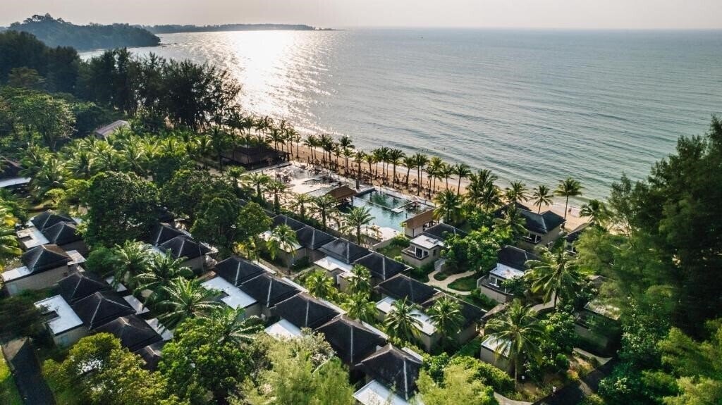 Отель Ananea Beyond Khaolak 4*