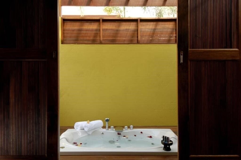 Фото Chong Fah Beach Resort 4*