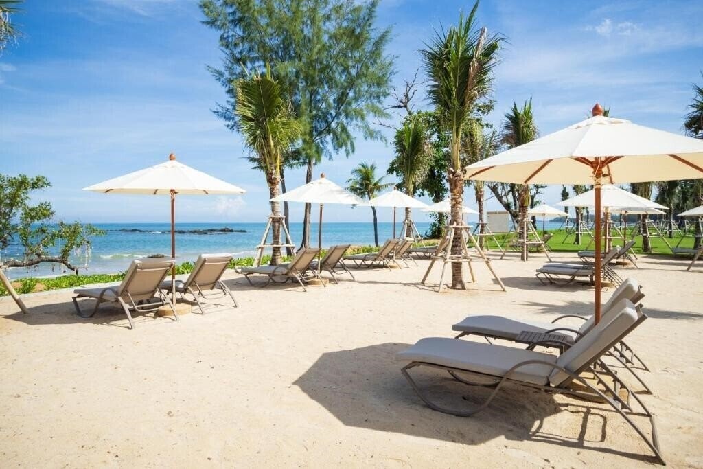 Картинка Little Shore Khao Lak by Katathani 5*