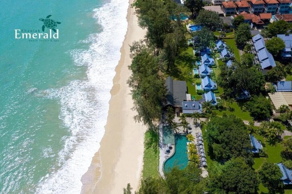 Отель Khao Lak Emerald Beach Resort & Spa 4*