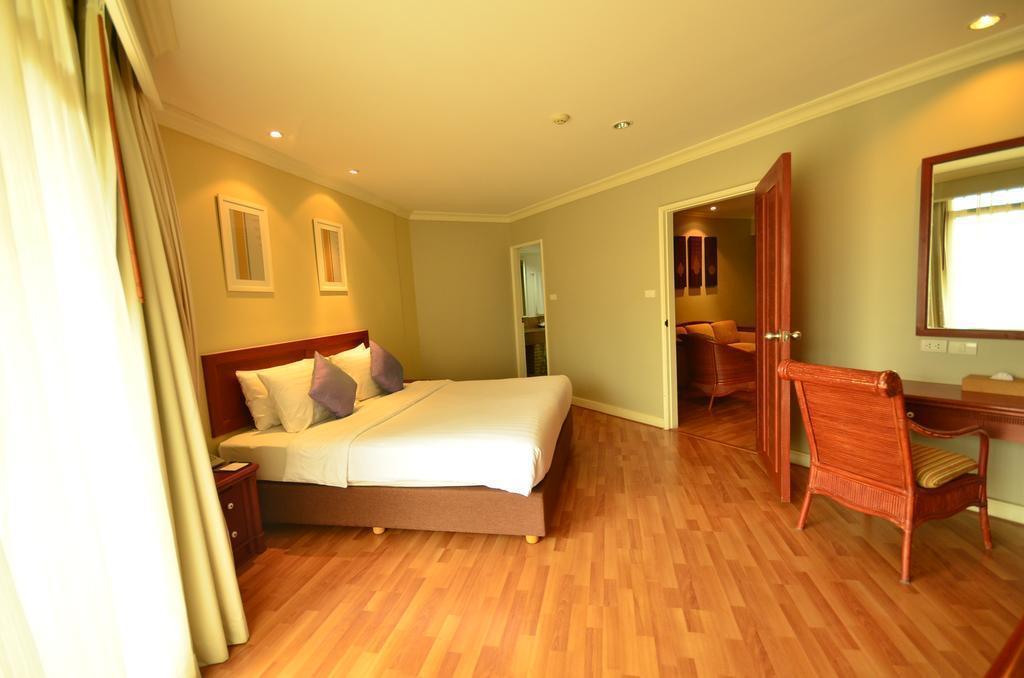 Фото Imperial Hua Hin Beach Resort 3*