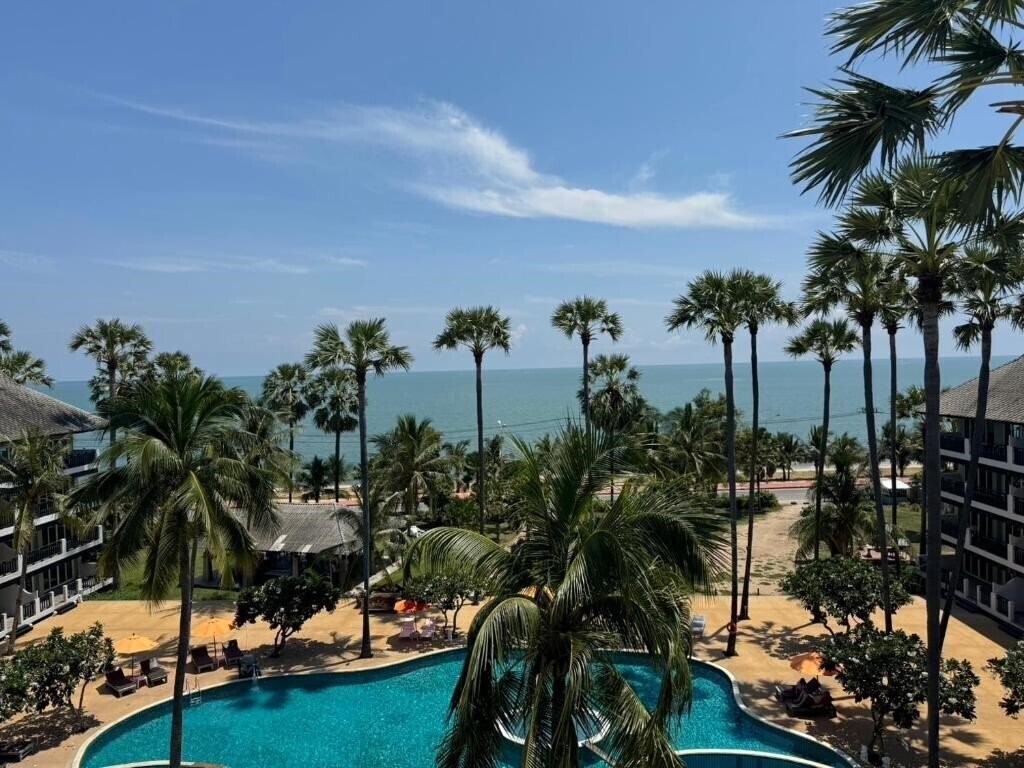 Отель Pattawia Resort And SPA Huahin 3*