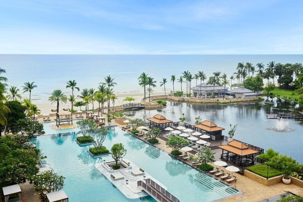 Отель Dusit Thani Hua Hin 5*
