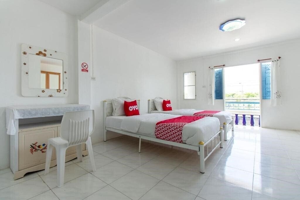 Отель Oyo 908 Sabai Place 2*