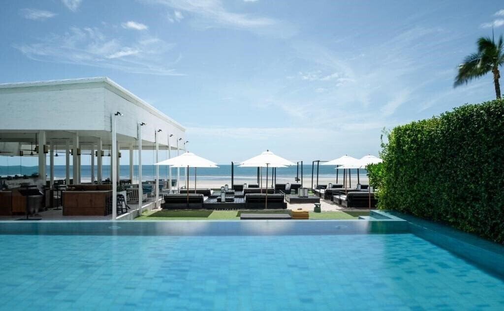 Отель Putahracsa Hua Hin 4*