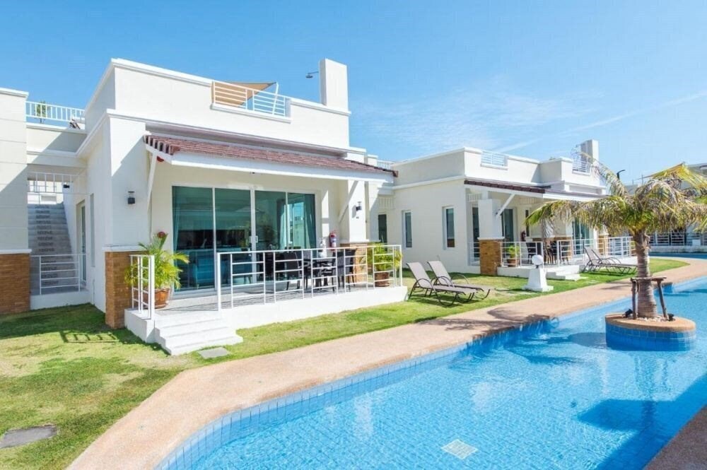 Фотография Oriental Beach Pearl Resort 4*