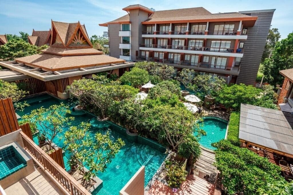 Отель Ayrest Hua Hin Hotel 4*