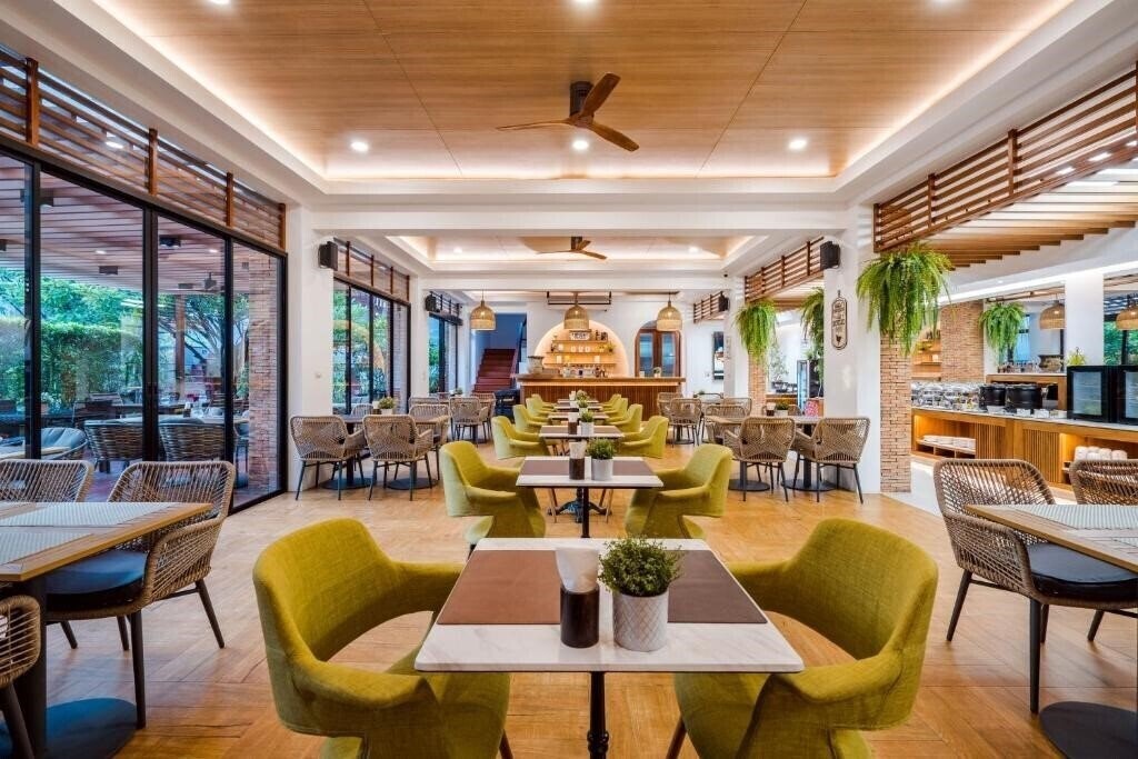 Фотография Ayrest Hua Hin Hotel 4*