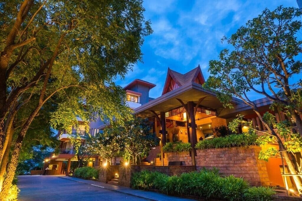Изображение Ayrest Hua Hin Hotel 4*