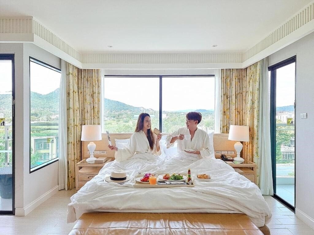 Отель Amari Hua Hin 4*