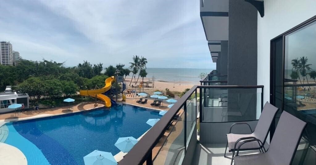 Отель Centara Life Cha-Am Beach Resort Hua Hin (ex. Beach Garden Hotel Cha-Am) 3*