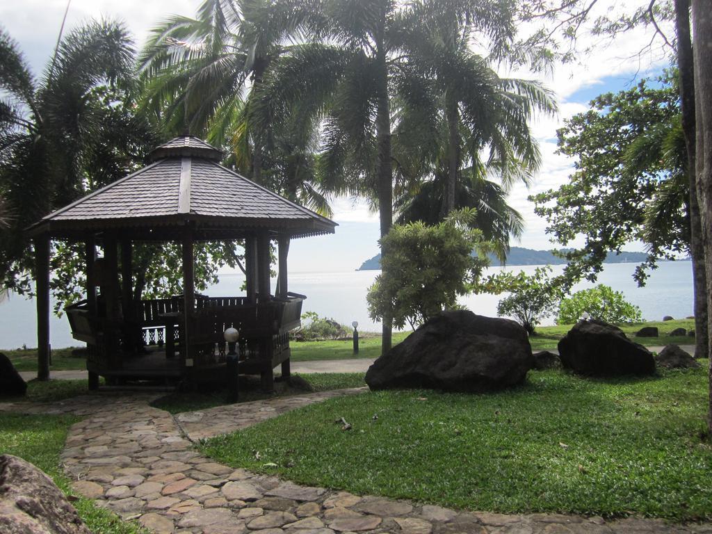 Фото Koh Chang Boat Chalet (ex. Aunchaleena Beach Front) 3*