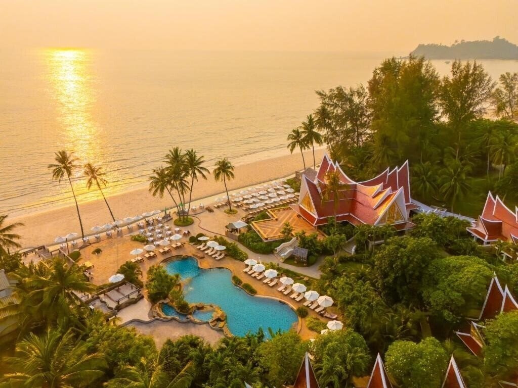 Отель Panviman Koh Chang Resort 4*