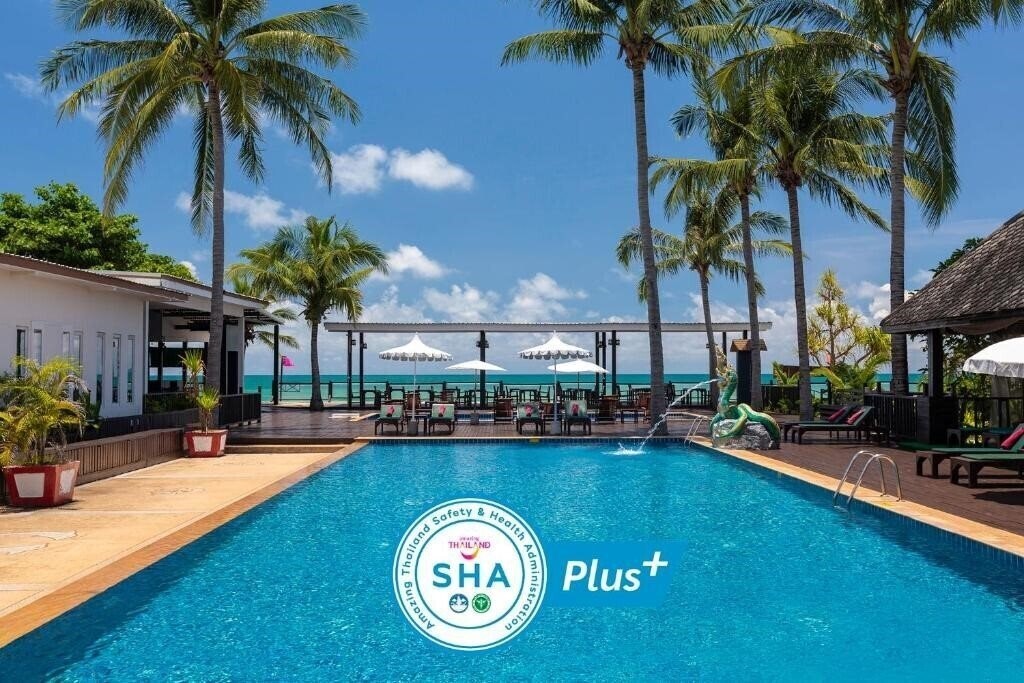 Отель Nakara Long Beach Resort 3*