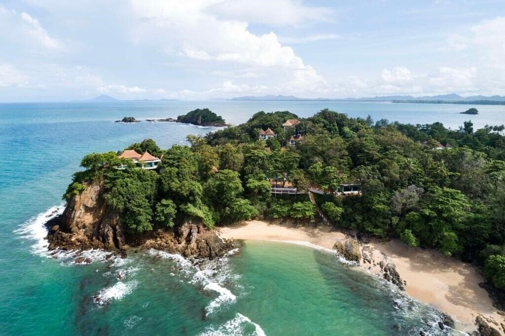 Отель Avani+ Koh Lanta Krabi Resort 4*
