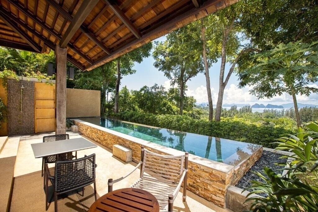 Отель Samsam Yao Noi - Andaman Magic & Art Villas 5*