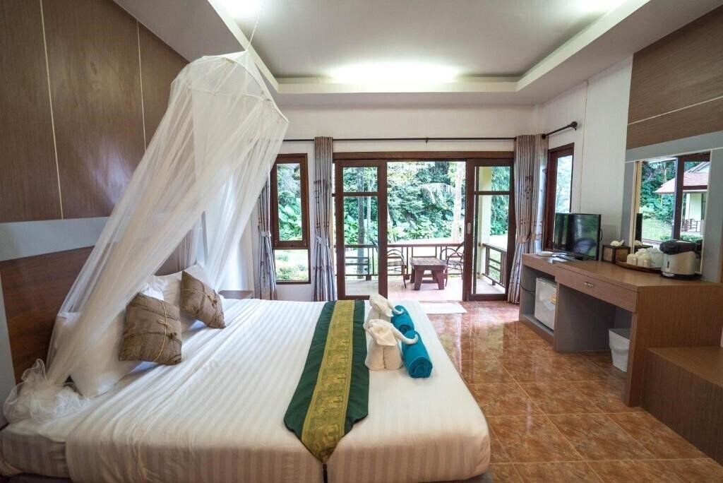 Картинка Tonsai Bay Resort 4*