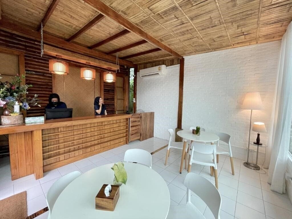 Картинка Phuvara Boutique Aonang (ex. Aonang Phutawan Resort) 2*