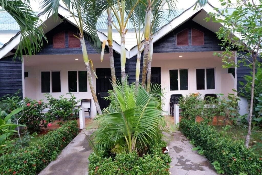Отель The Krabi Forest Home Stay 3*