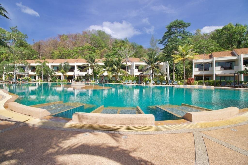 Отель Lanta Resort 4*