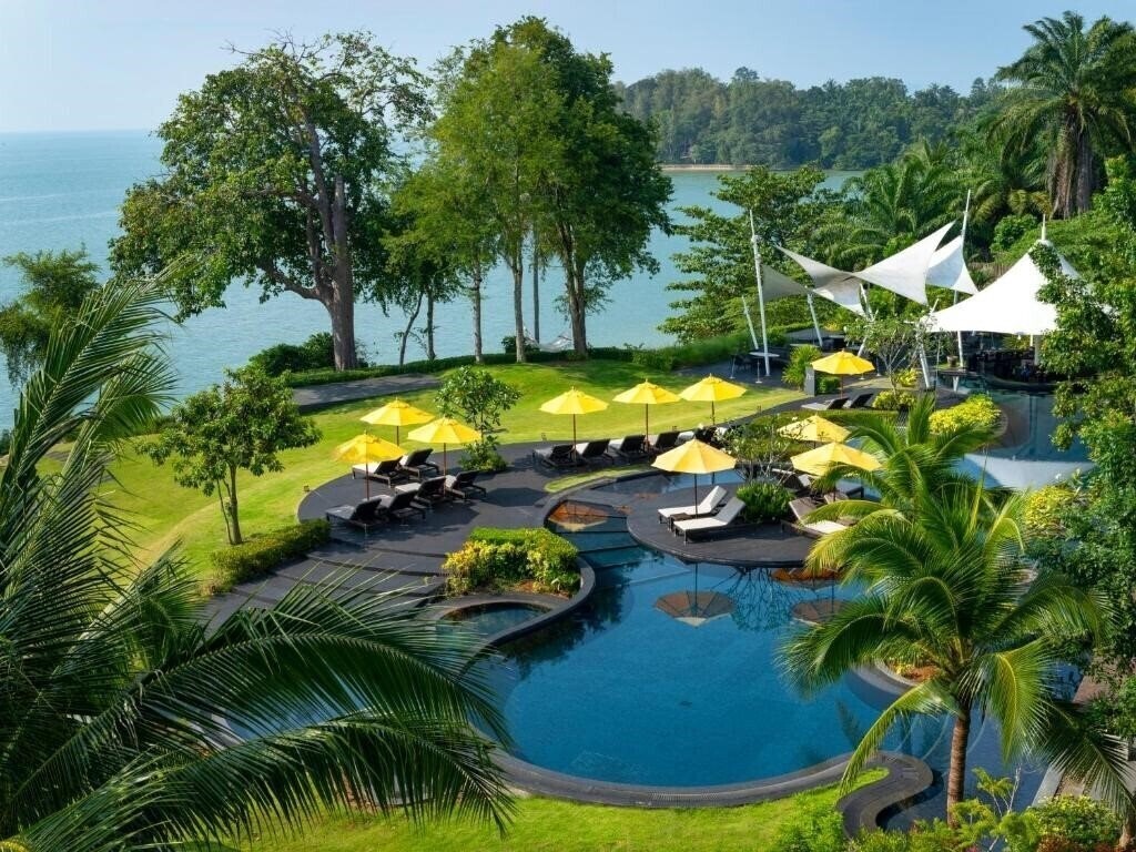 Отель The ShellSea Krabi I Luxury Beach Resort & Pool Villas 5*