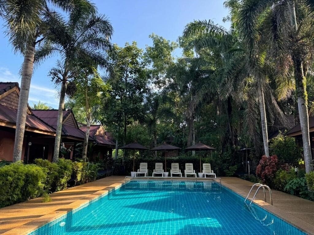 Отель Sunda Resort 3*
