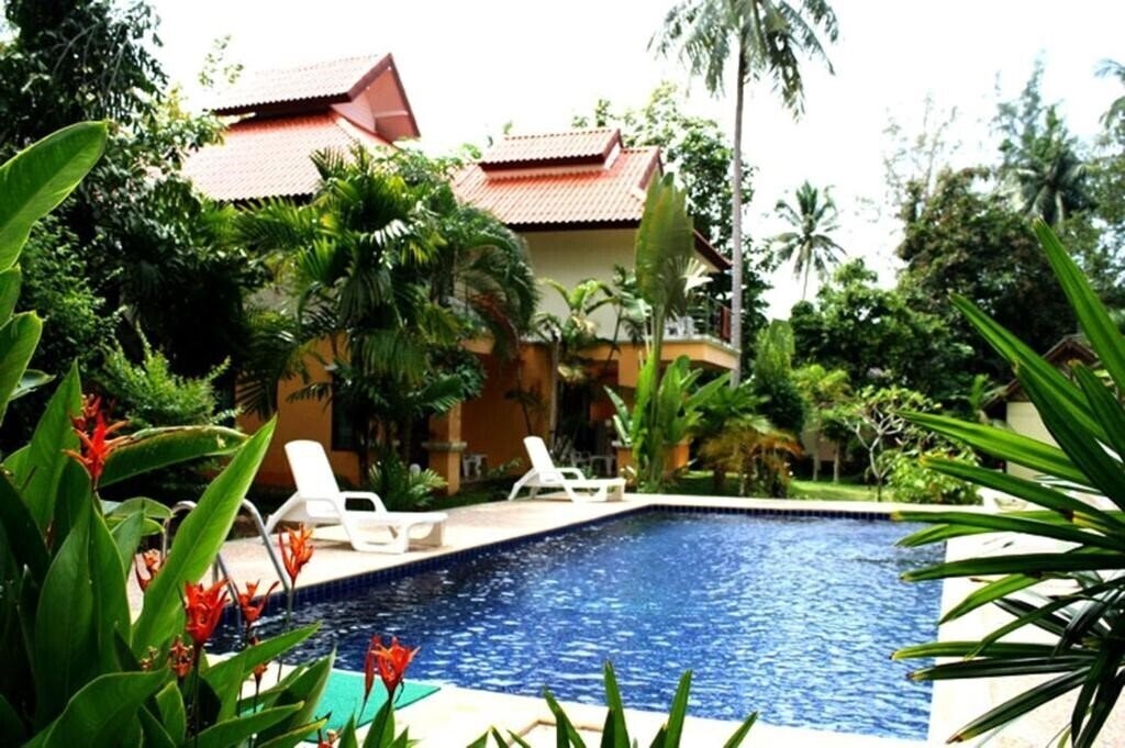 Отель Aonang Lake Side Bungalow 2*