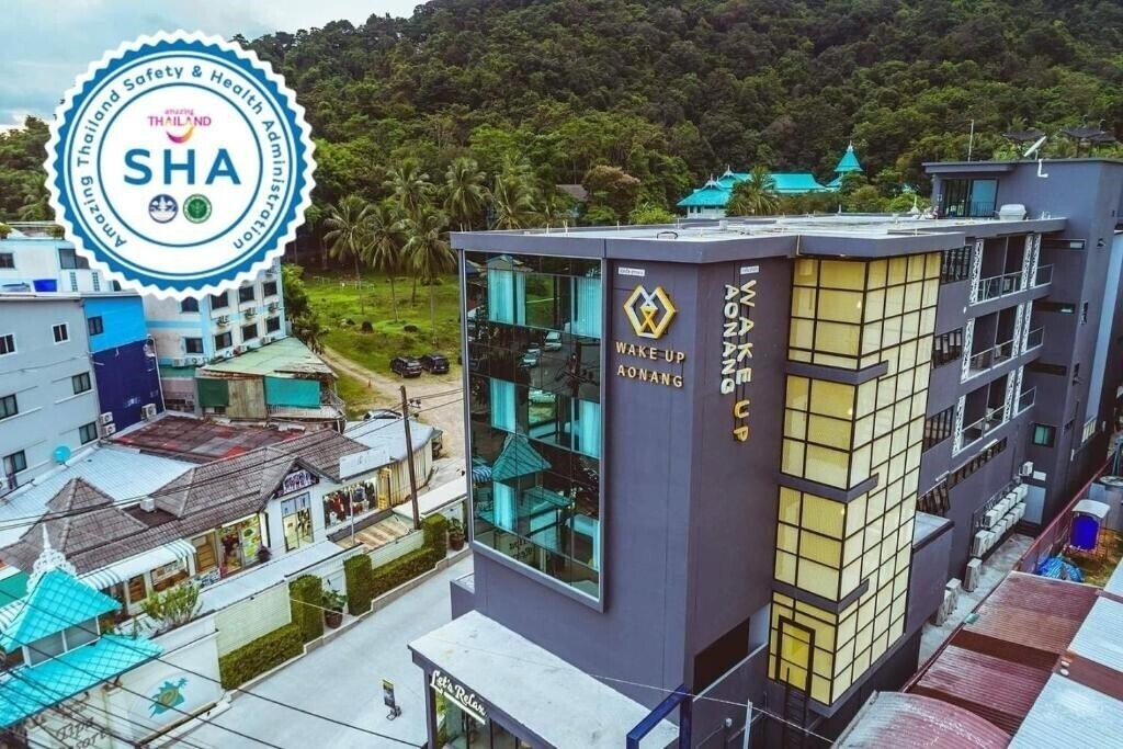 Отель Wake Up Aonang Hotel 3*