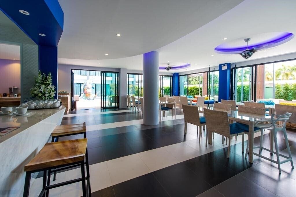 Отель Krabi Seabass Hotel 4*