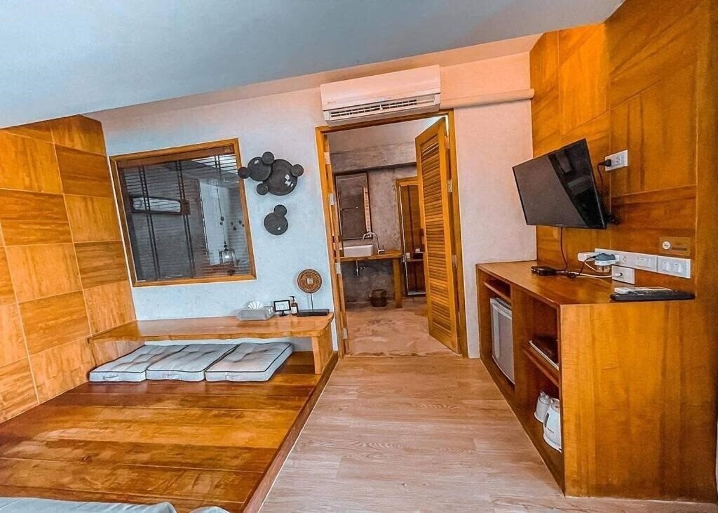 Изображение The Parlour Krabi 2*