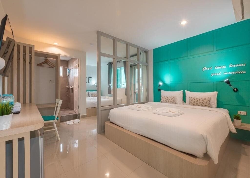 Фото Tiny Krabi Hotel 3*