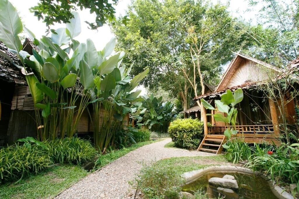 Картинка Pai Village Boutique Resort & Farm 3*