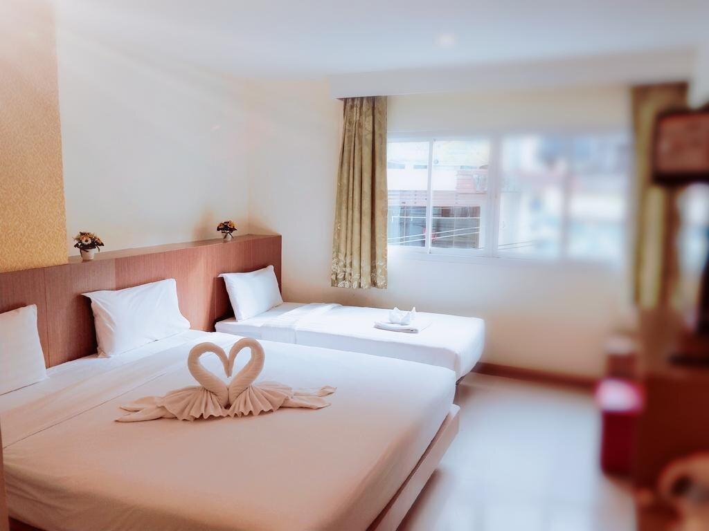 Отель Pimrada Hotel 2*