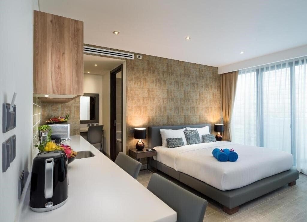 Фото Absolute Twin Sands Resort Spa 5*