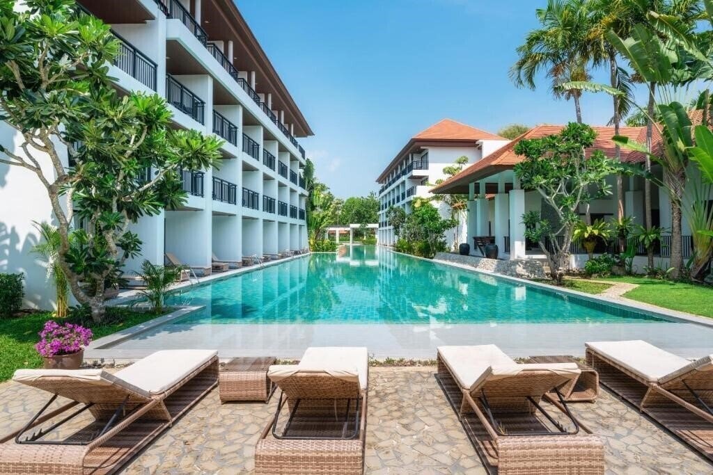 Фото Estella Phuket Mai Khao Beach Resort 5*