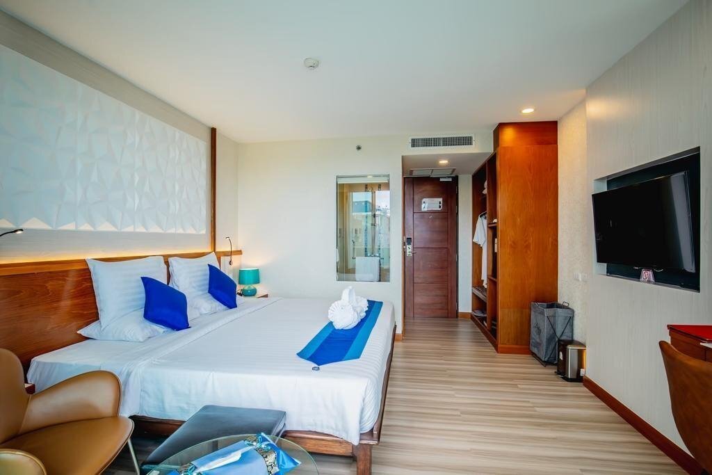 Фотография The Sira Grande Patong 4*