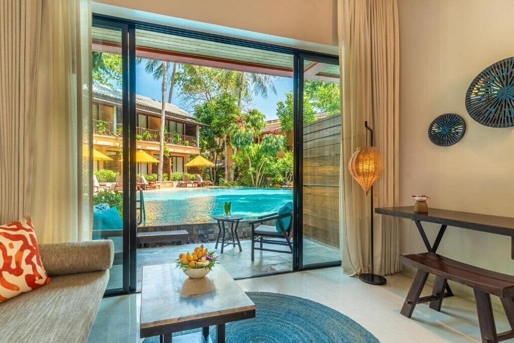 Отель Buri Rasa Koh Phangan 4*