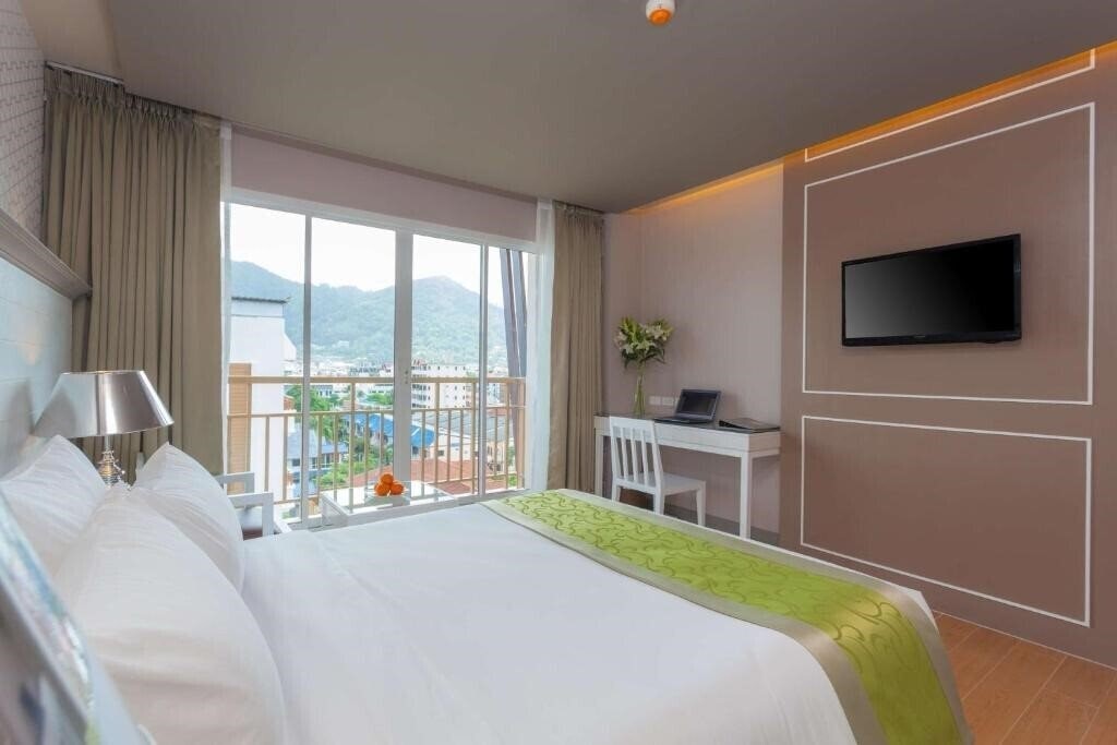 Фото Best Western Patong Beach 3*